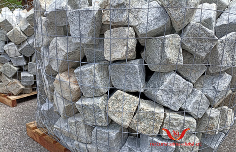 LUSERNA GNEIS GRAU / ROSSICCIO ( GEMISCHTFÄRBIG ) PFLASTERSTEIN ANTIK GETROMMELT