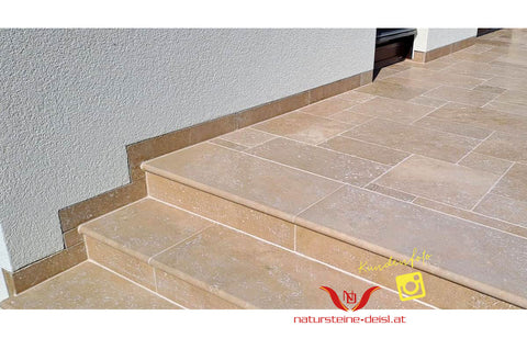 TRAVERTIN BRAUN / NOCE PREMIUM TRITT- UND SETZSTUFE
