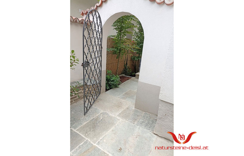 Luserna Gneis Mixcolor Terrassenplatten handbekantet