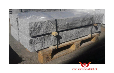 HARTBERGER GRANIT GRAU BLOCKSTUFE gespalten und sandgestrahlt - Granit aus Österreich