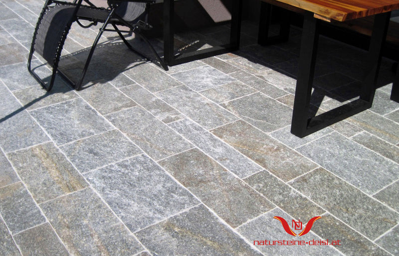 Luserna Gneis Mixcolor Terrassenplatten mit gesägten Kanten