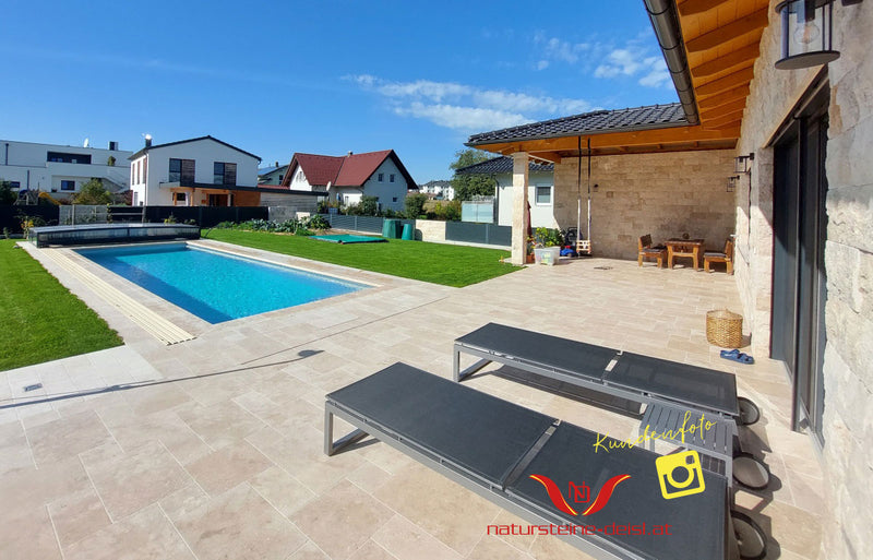 Travertin Beige Poolumrandung mit Winkel