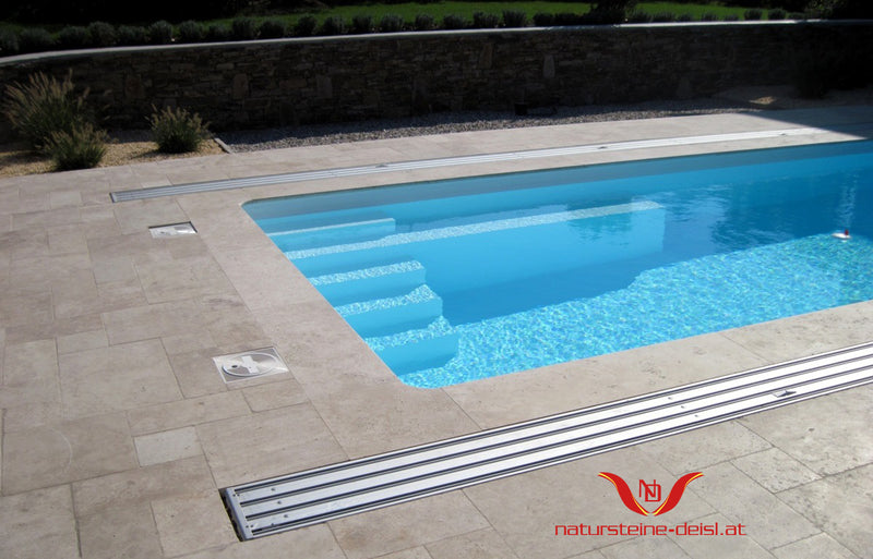 Travertin Beige Poolumrandung